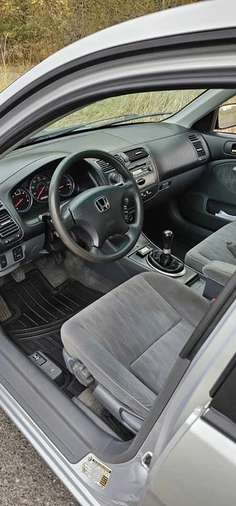 2005 Honda Civic 7th Gen - Image 3 of 9