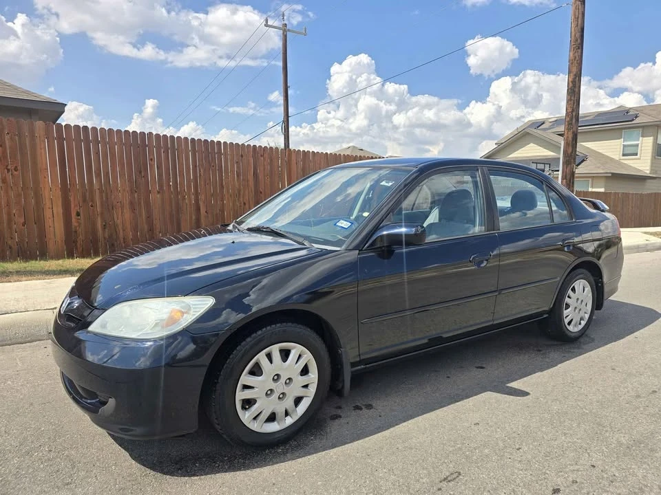 2005 Honda Civic 7th Gen - Image 2 of 8