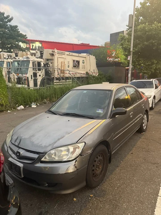 2005 Honda Civic 7th Gen - Image 8 of 9