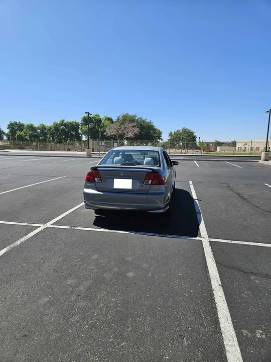 2005 Honda Civic 7th Gen - Image 5 of 13