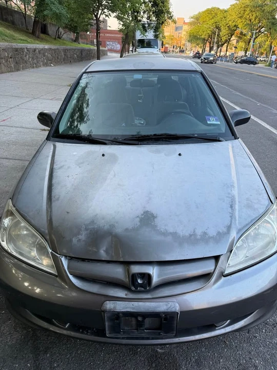 2005 Honda Civic 7th Gen - Image 3 of 9