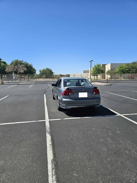 2005 Honda Civic 7th Gen - Image 4 of 13