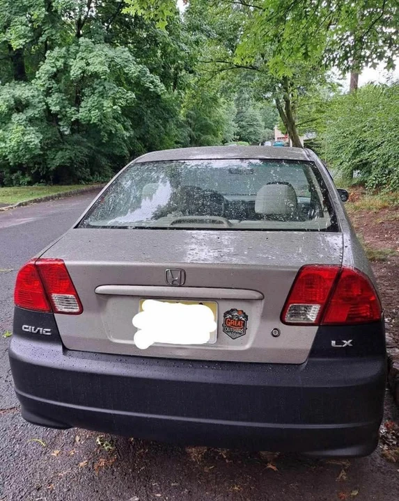 2005 Honda Civic 7th Gen - Image 3 of 3