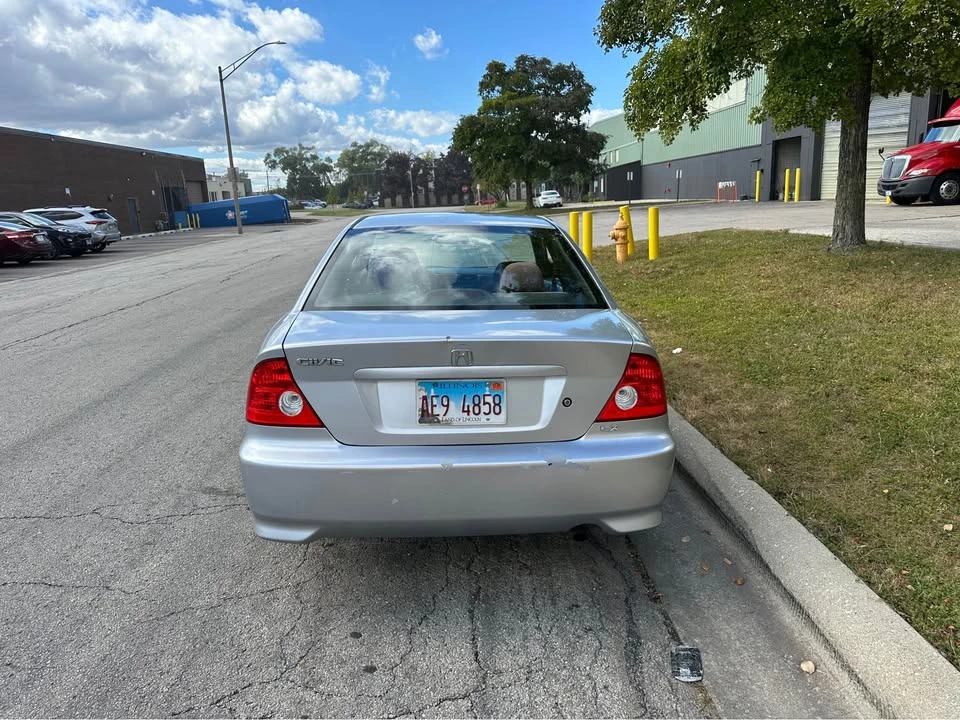 2005 Honda Civic 7th Gen - Image 4 of 14
