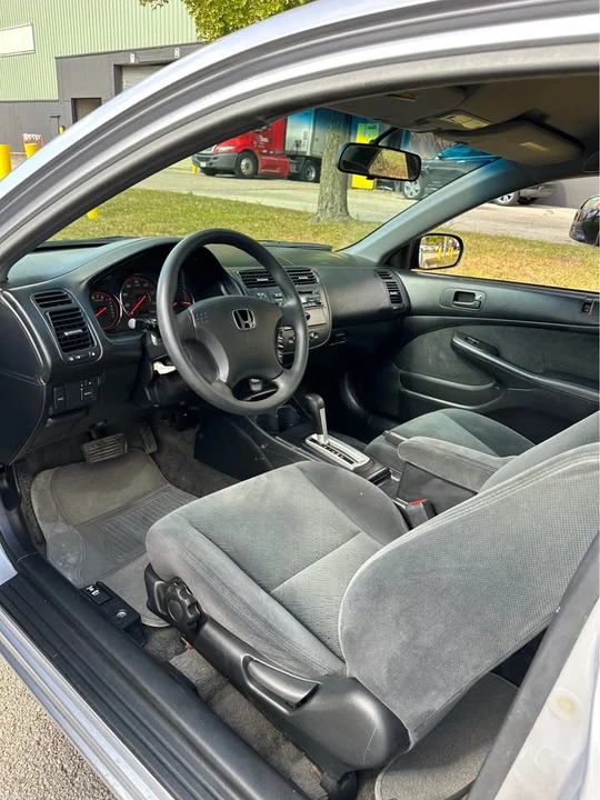 2005 Honda Civic 7th Gen - Image 9 of 14