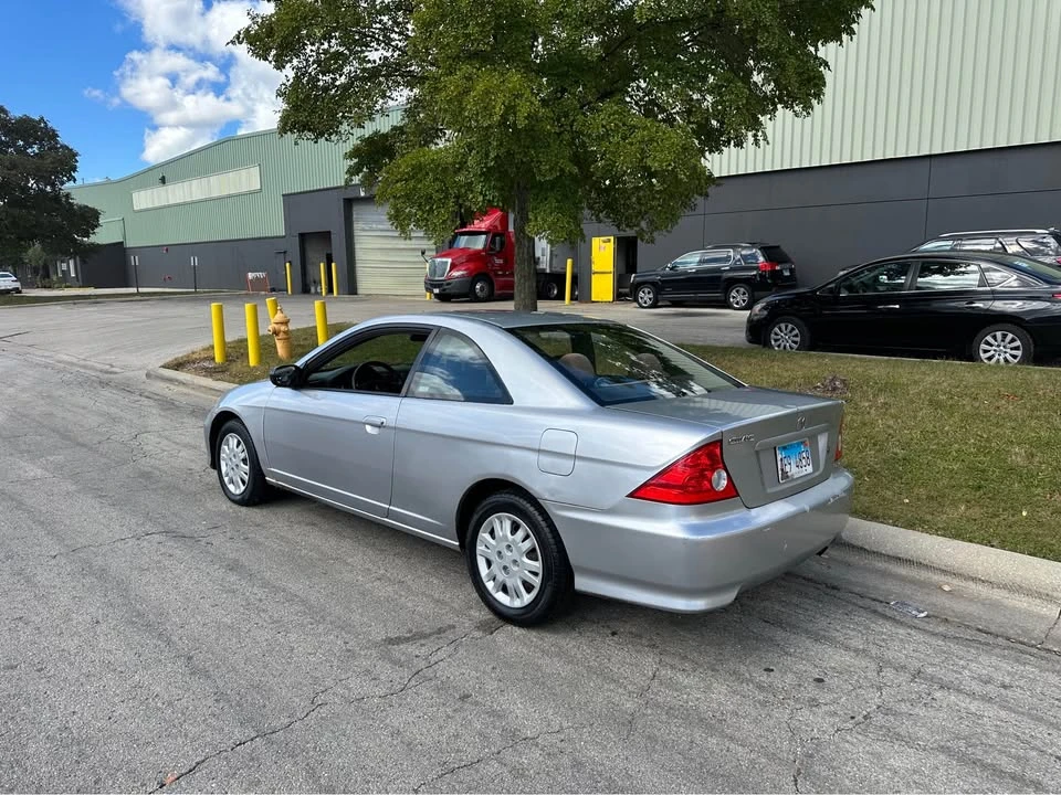 2005 Honda Civic 7th Gen - Image 3 of 14
