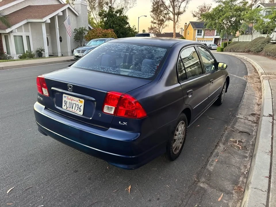 2005 Honda Civic 7th Gen - Image 4 of 12