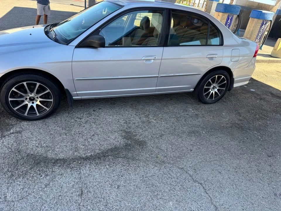 2005 Honda Civic 7th Gen - Image 7 of 20