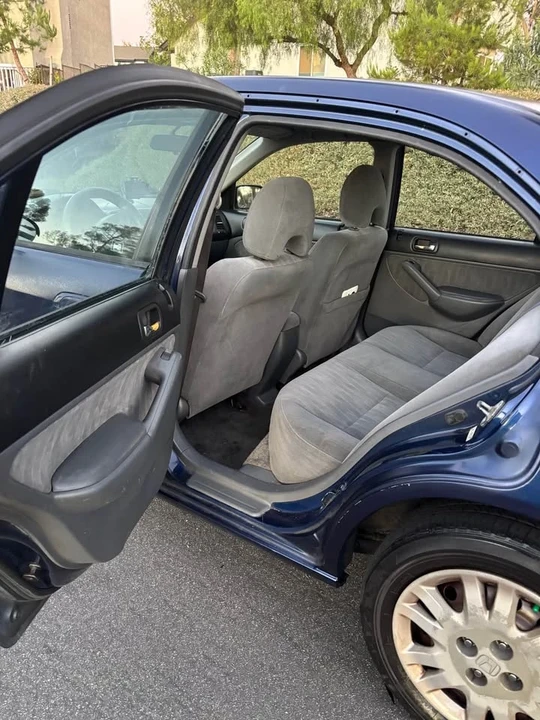 2005 Honda Civic 7th Gen - Image 10 of 12