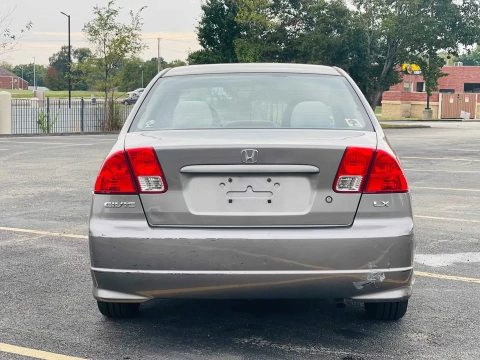 2005 Honda Civic 7th Gen - Image 9 of 18