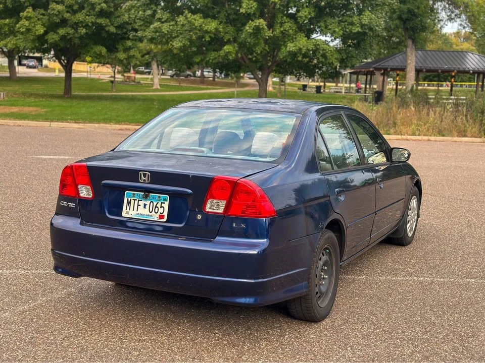2005 Honda Civic 7th Gen - Image 4 of 12