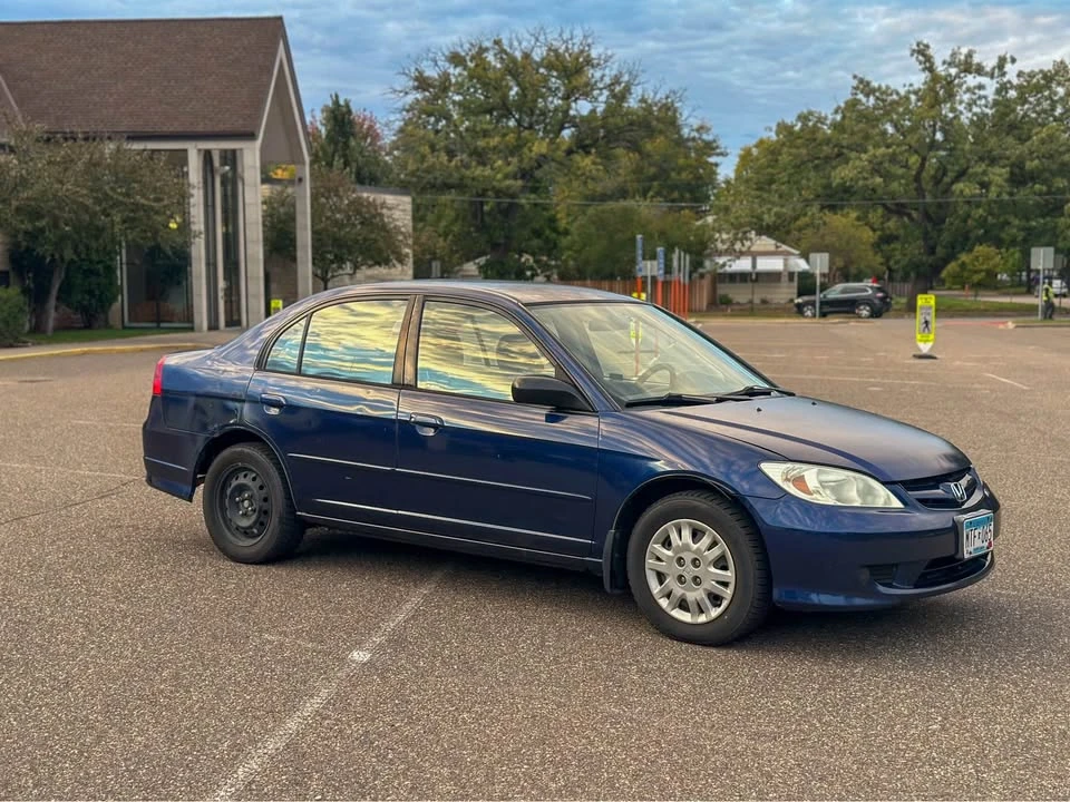 2005 Honda Civic 7th Gen - Image 5 of 12