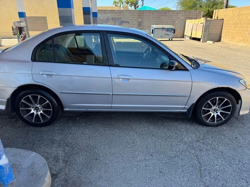 2005 Honda Civic 7th Gen - Image 8 of 20