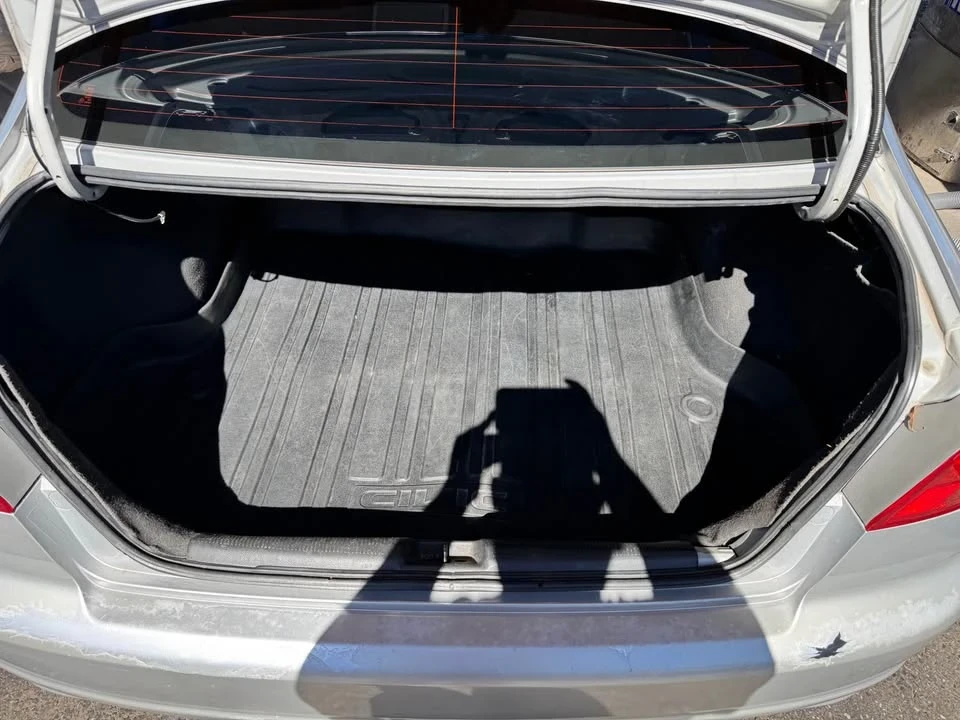 2005 Honda Civic 7th Gen - Image 9 of 20