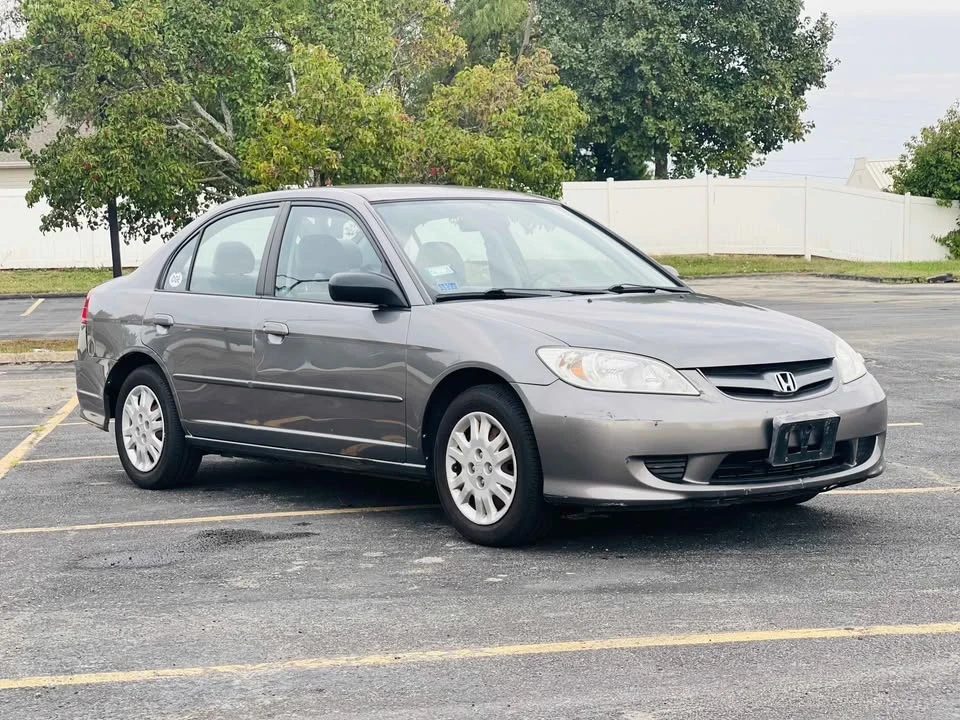 2005 Honda Civic 7th Gen - Image 3 of 18