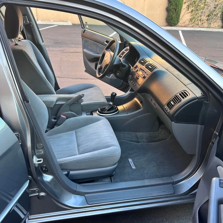 2005 Honda Civic 7th Gen - Image 13 of 19