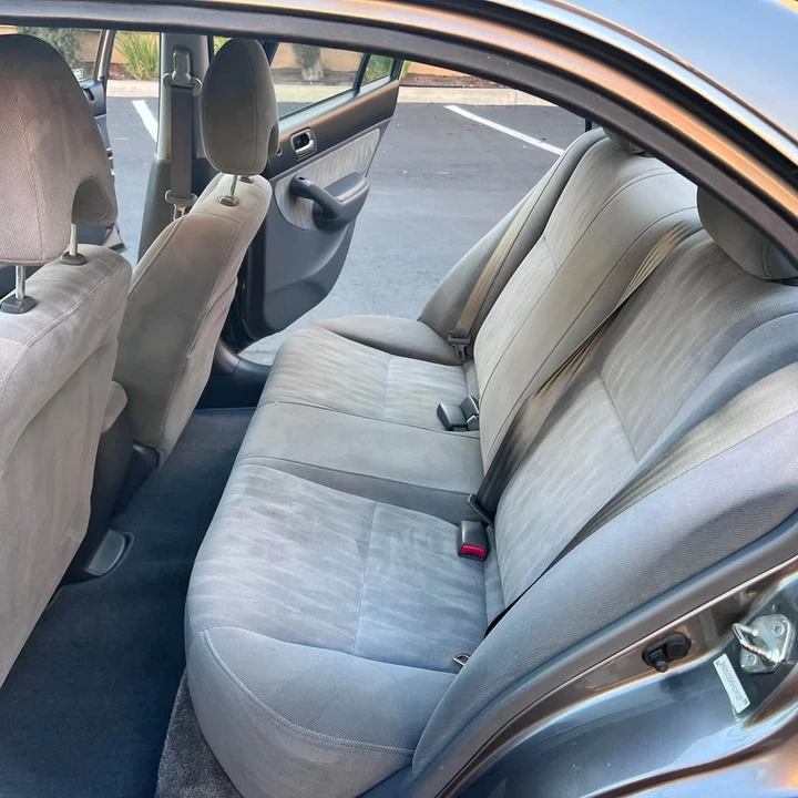 2005 Honda Civic 7th Gen - Image 11 of 19