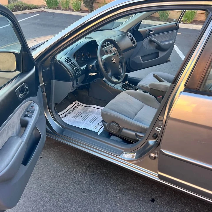 2005 Honda Civic 7th Gen - Image 10 of 19