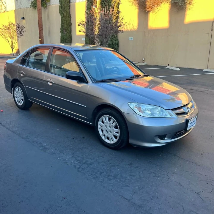 2005 Honda Civic 7th Gen - Image 7 of 19