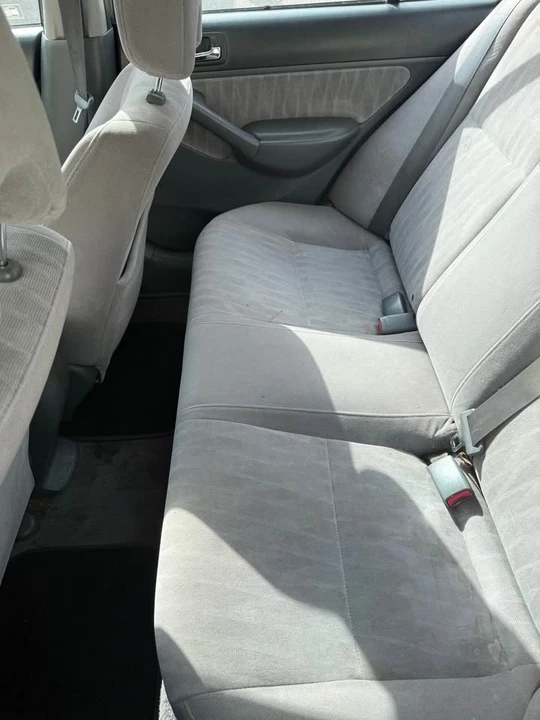 2005 Honda Civic 7th Gen - Image 2 of 6