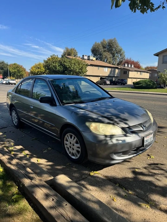 2005 Honda Civic 7th Gen - Image 3 of 10