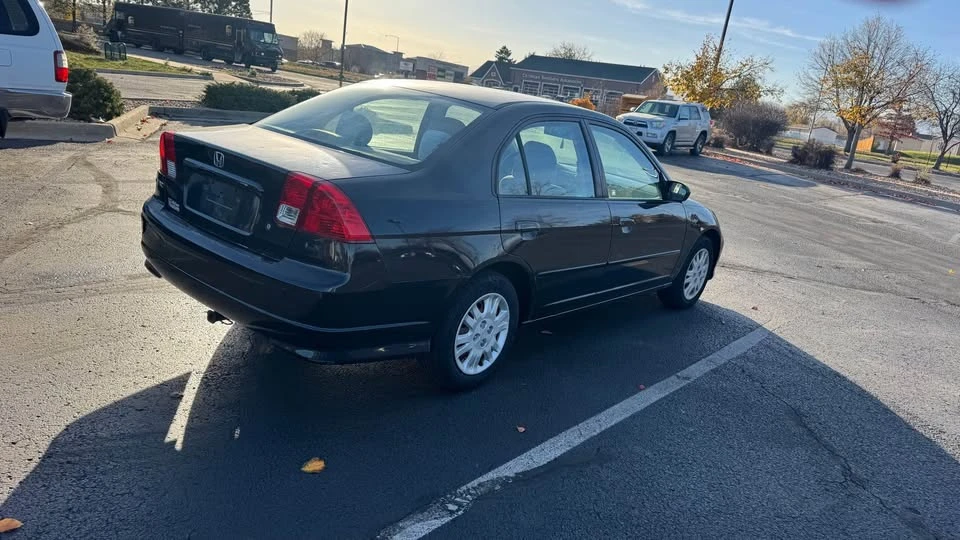 2005 Honda Civic 7th Gen - Image 5 of 10