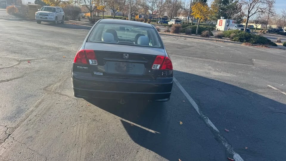 2005 Honda Civic 7th Gen - Image 6 of 10