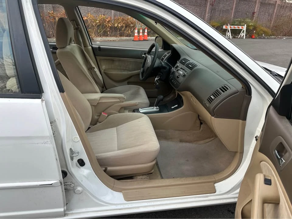 2005 Honda Civic 7th Gen - Image 9 of 11