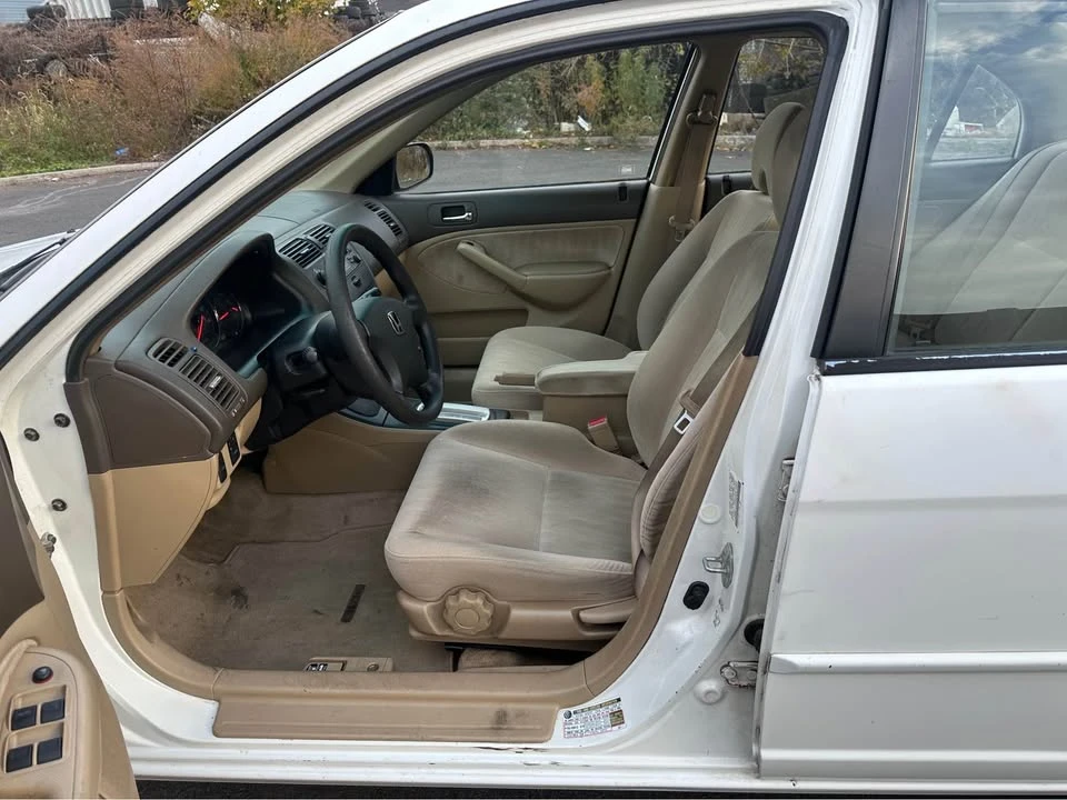 2005 Honda Civic 7th Gen - Image 10 of 11