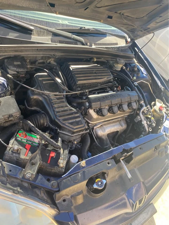 2005 Honda Civic 7th Gen - Image 11 of 16