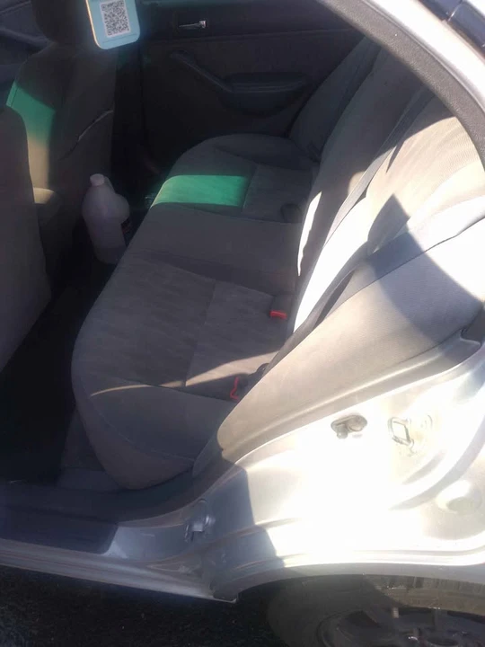 2005 Honda Civic 7th Gen - Image 8 of 8