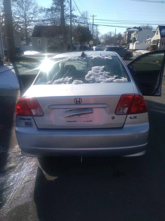 2005 Honda Civic 7th Gen - Image 2 of 8