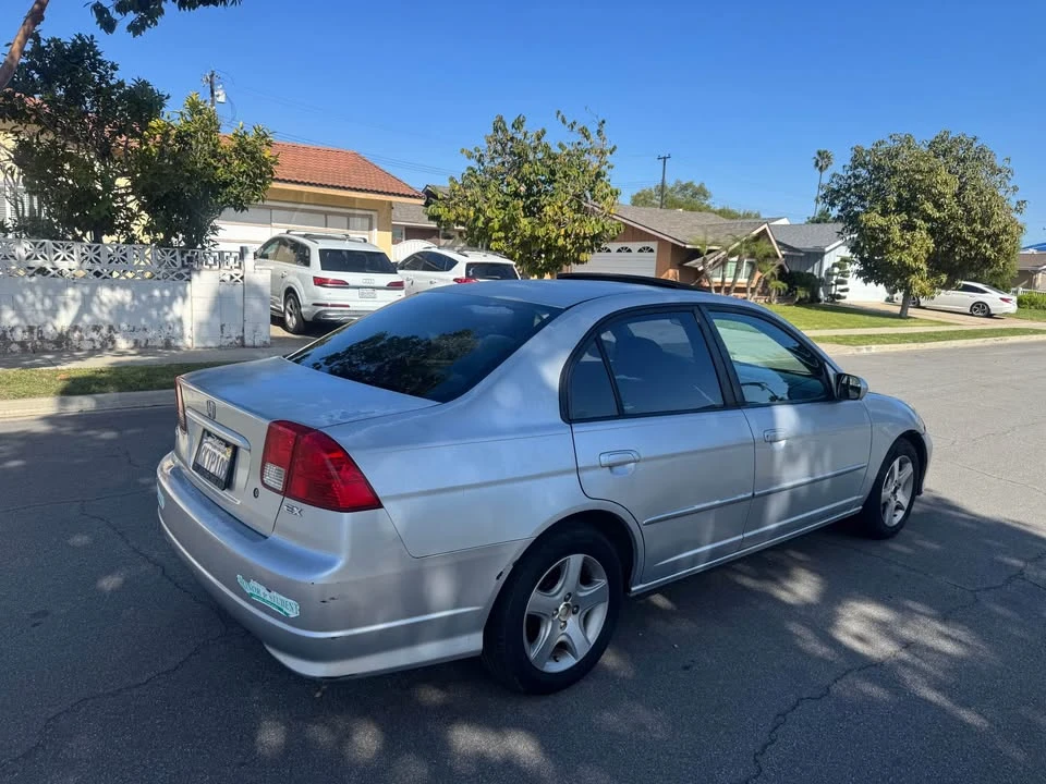 2005 Honda Civic 7th Gen - Image 9 of 11