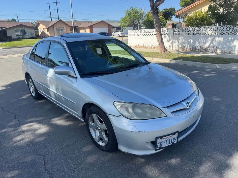 2005 Honda Civic 7th Gen - Image 3 of 11