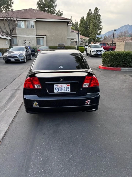 2005 Honda Civic 7th Gen - Image 3 of 8