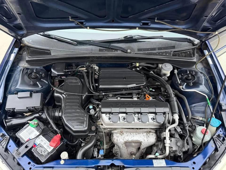 2005 Honda Civic 7th Gen - Image 9 of 13