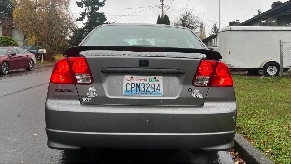 2005 Honda Civic 7th Gen - Image 4 of 11