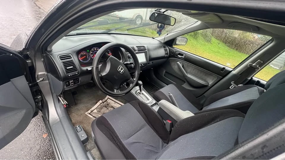 2005 Honda Civic 7th Gen - Image 5 of 11