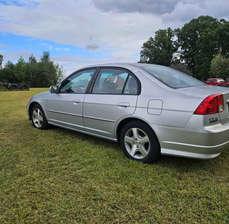 2005 Honda Civic 7th Gen - Image 6 of 9