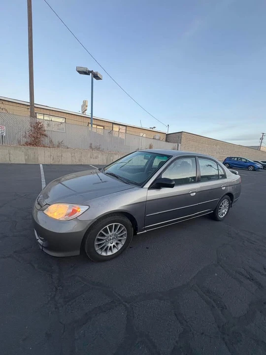 2005 Honda Civic 7th Gen - Image 11 of 14