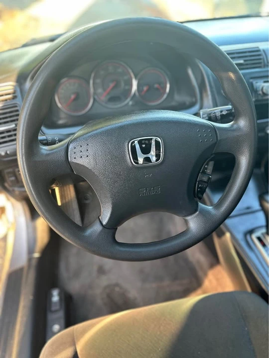 2005 Honda Civic 7th Gen - Image 3 of 10