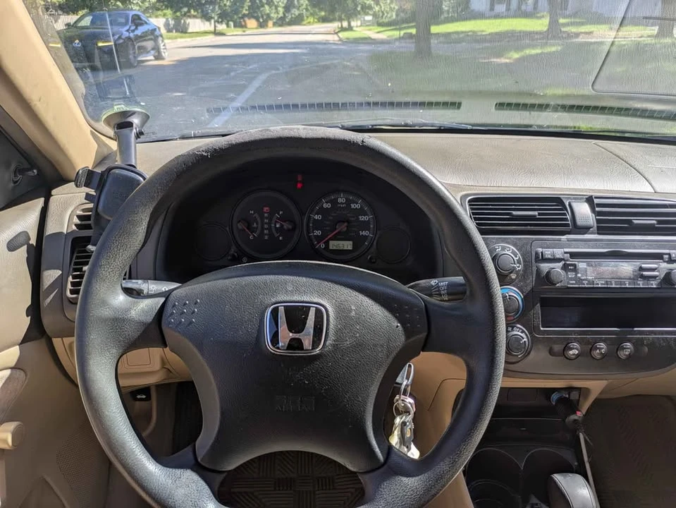 2005 Honda Civic 7th Gen - Image 5 of 12