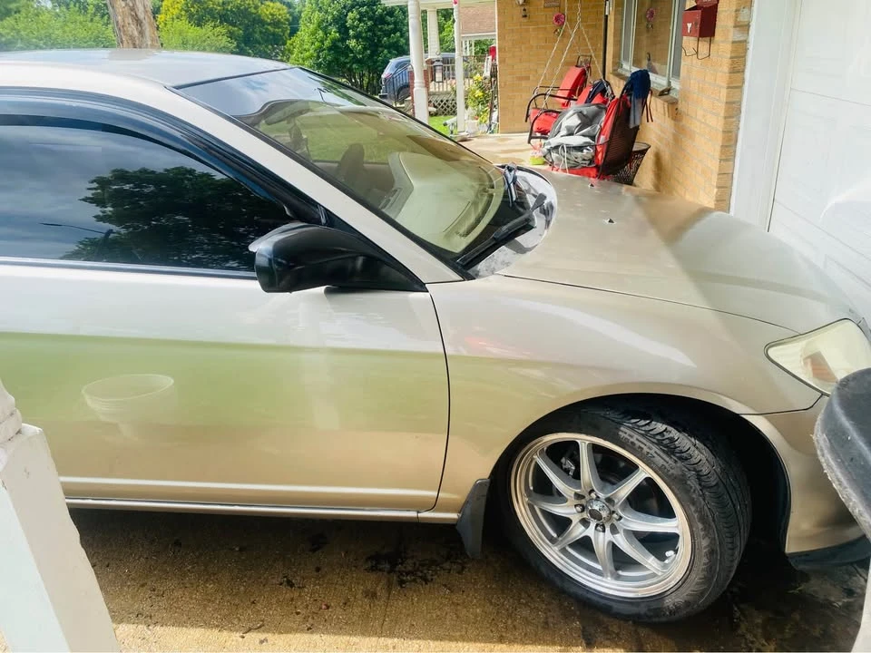 2005 Honda Civic 7th Gen - Image 9 of 11