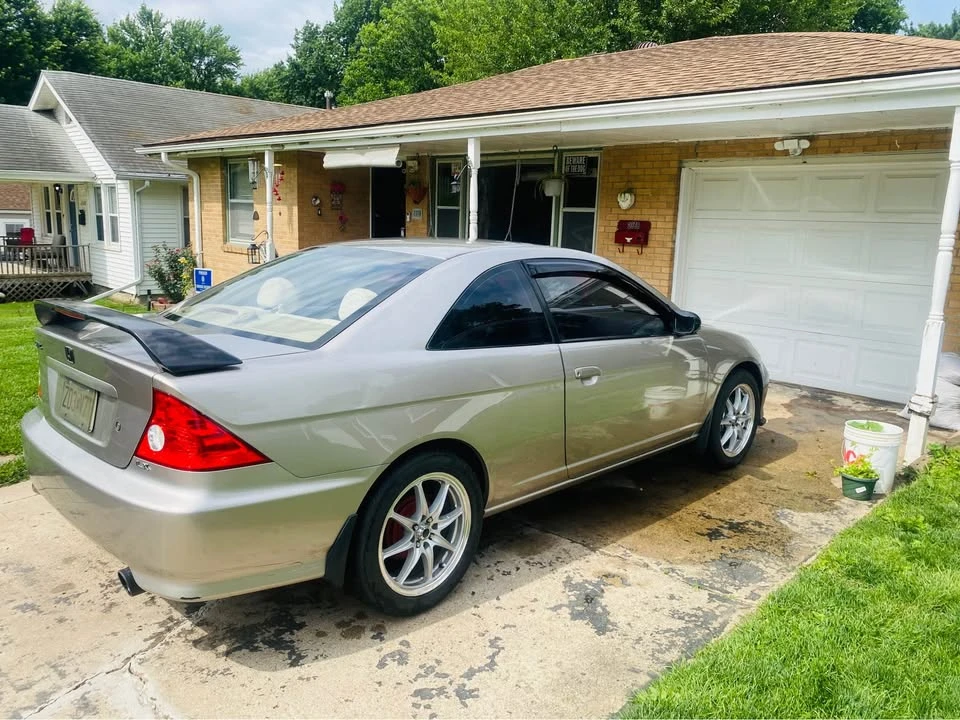 2005 Honda Civic 7th Gen - Image 10 of 11
