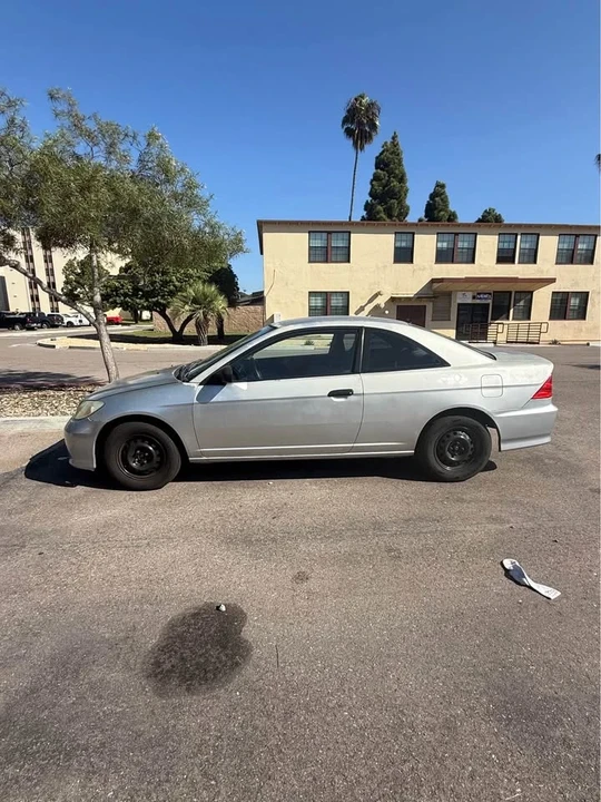 2005 Honda Civic 7th Gen - Image 2 of 8