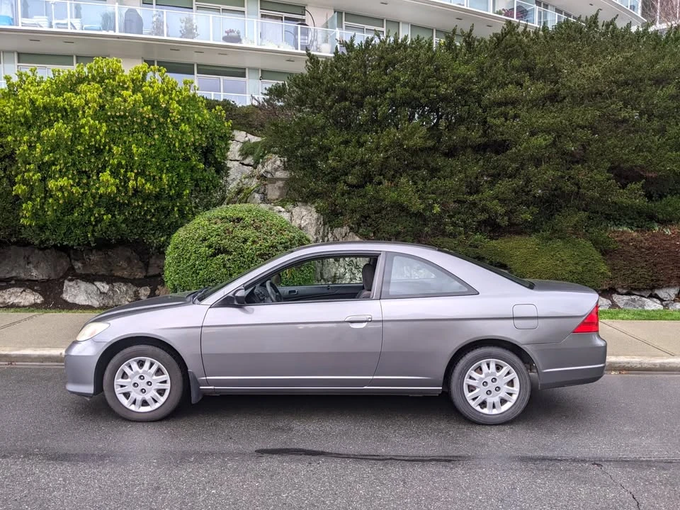 2005 Honda Civic 7th Gen - Image 2 of 13
