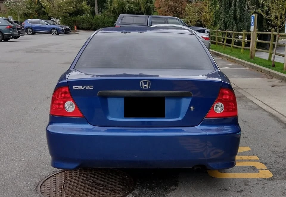 2005 Honda Civic 7th Gen - Image 4 of 17