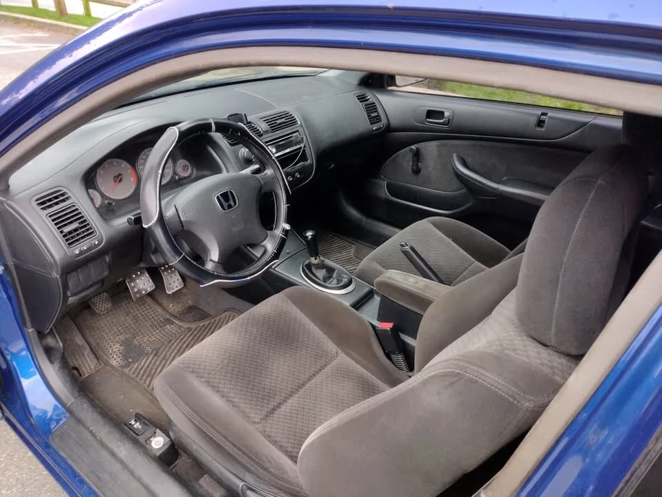 2005 Honda Civic 7th Gen - Image 9 of 17