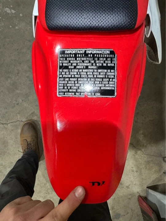 2005 Honda CR - Image 14 of 16