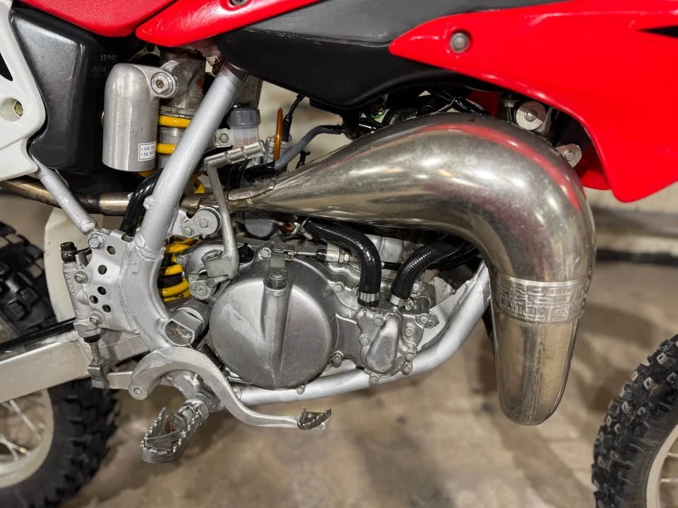 2005 Honda CR - Image 3 of 16